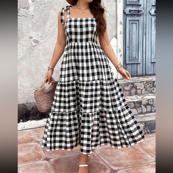 Boho Black White Plaid Gingham Ruffle Maxi Dress - Picture 2 of 9